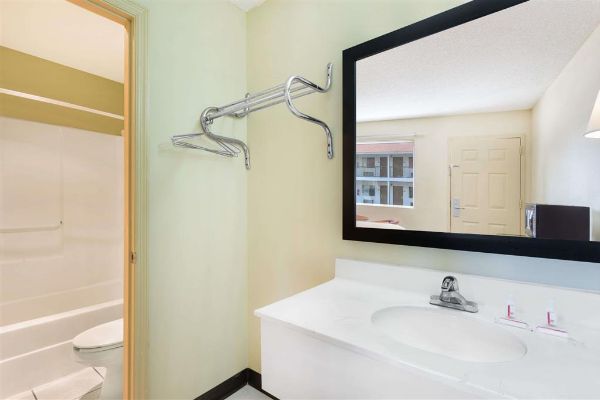 DAYS INN ASHBURN GA (Ashburn)